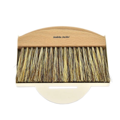 Crumb Runner Brush with Oyster Tray