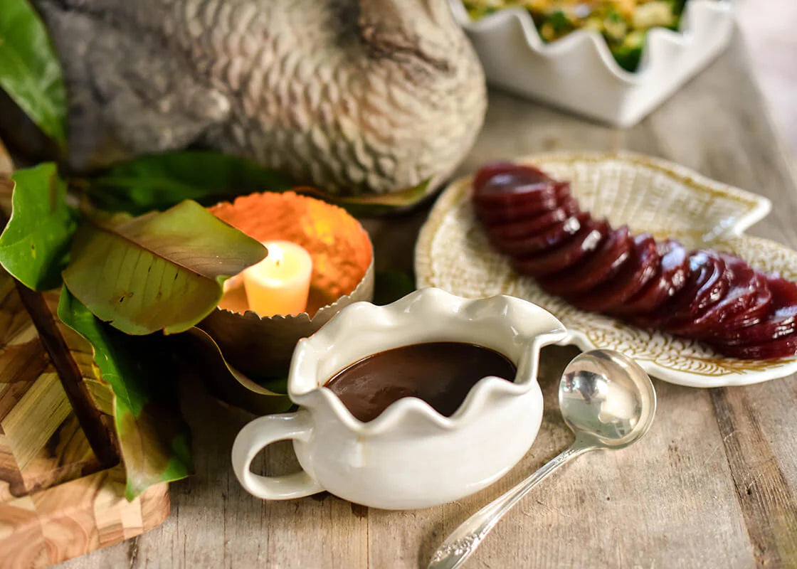 Oyster Ruffle Gravy Boat