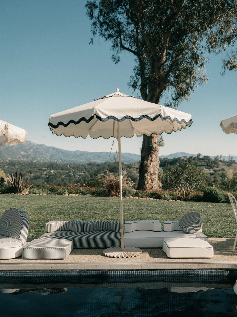 kelly patio umbrella The Market Umbrella - Riviera White